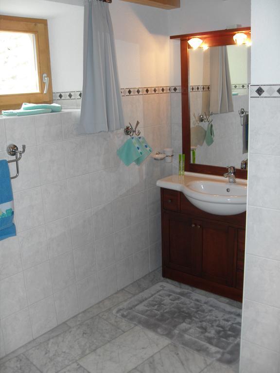 Hôtel Au Créneau Gourmand à Saillon Chambre photo